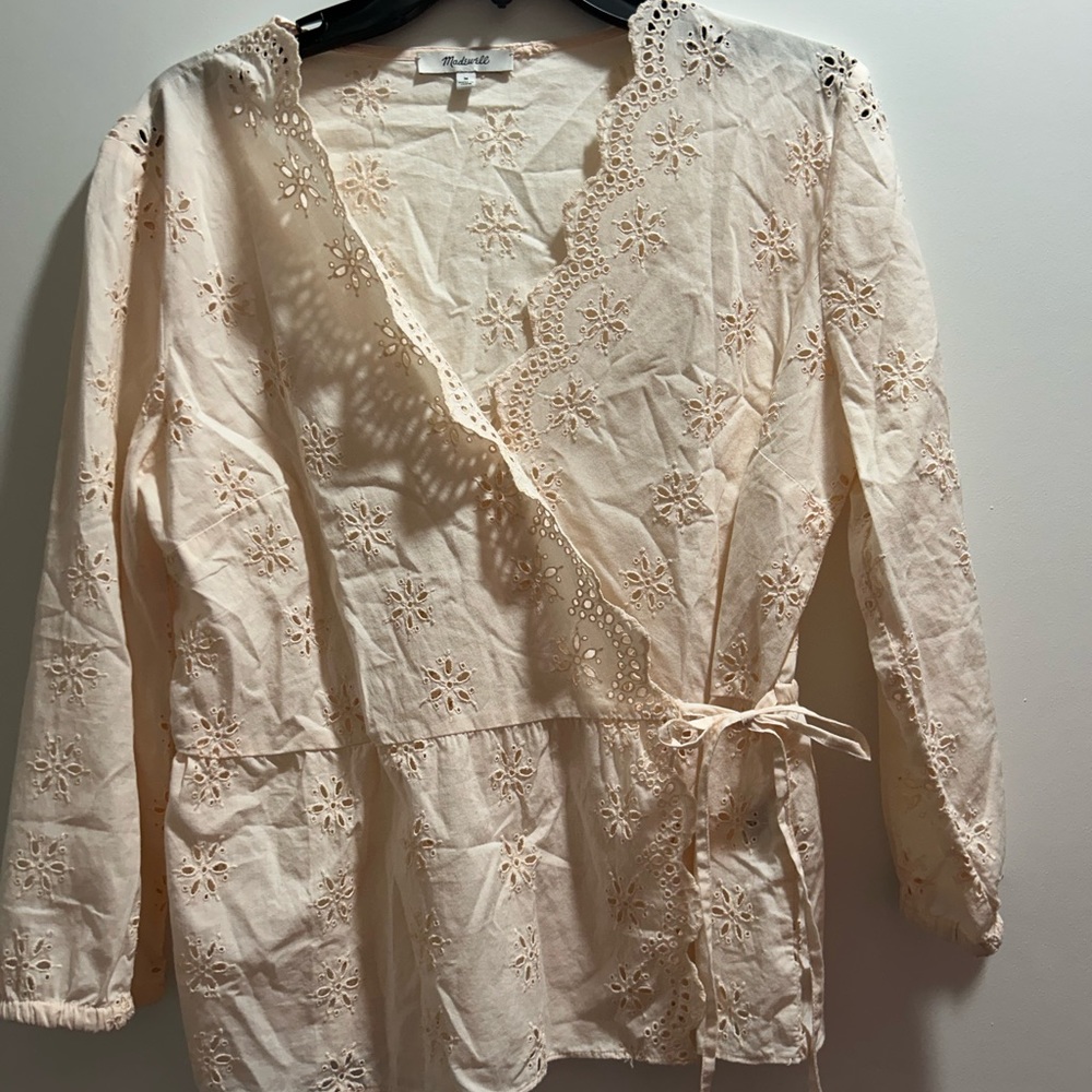 MADEWELL Scalloped Eyelet Wrap Top in Light Pink - M